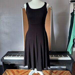 Chic Black Midi Dress